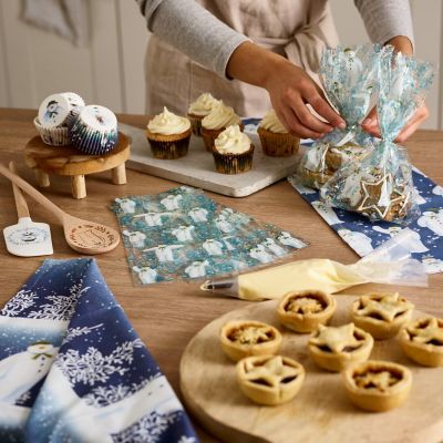 The Snowman™ Spatula and Wooden Spoon Set image(2)