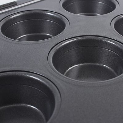 Lakeland Blue 12 Hole Deep Bun Tin image(2)