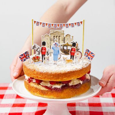 Talking Tables Right Royal Spectacle Cake Toppers – Pack of 12 image(4)