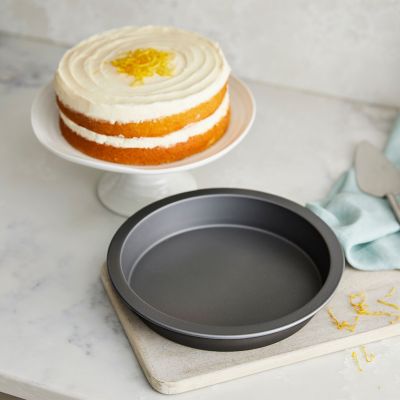 Lakeland 20cm Round Sandwich Tin image(2)