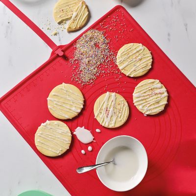Little Lakeland Silicone Baking Mat image(2)