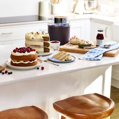 Hawkshead Relish Raspberry Ripple Sauce image(3)