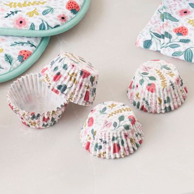 60 Lakeland Strawberry Patch Cupcake Cases image(4)