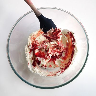 Squires Kitchen Intense Red Food Colouring 50g image(5)