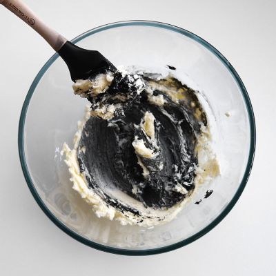 Squires Kitchen Intense Black Food Colouring 50g image(5)