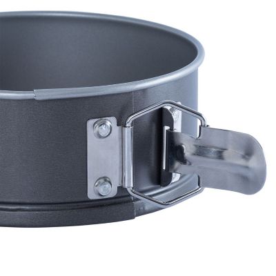 Lakeland 15cm Springform Cake Tin image(3)