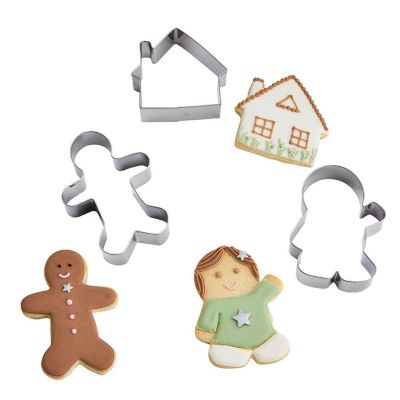 Lakeland Gingerbread Cookie Cutters – Pack of 3 image(1)
