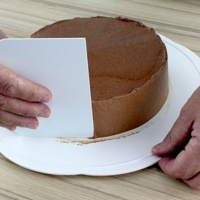 PME Small Edge Icing Scraper for Cake Decorating  image(3)