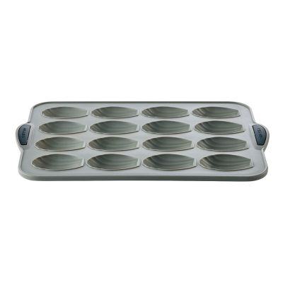 Lakeland Silicone Framed Madeleine