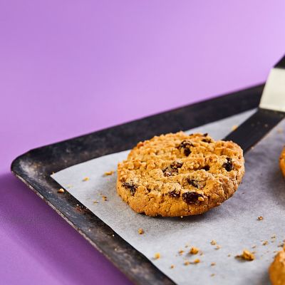 Prowrap Baking Parchment Roll 37.5cm x 8m image(2)