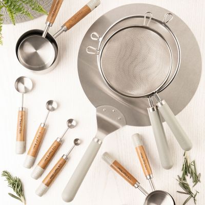 Mary Berry Cake Lifter image(2)