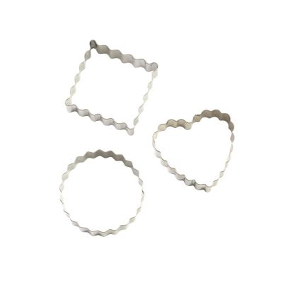 Lakeland Crimped Cookie Cutters – Set of 3 image(2)