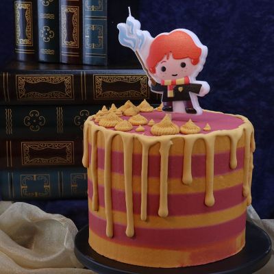 PME Ron Weasley™ Character Candle image(5)
