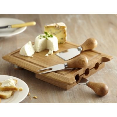 Oak Cheeseboard & Knives Lakeland