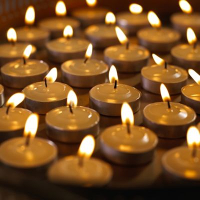 Cinnamon Bumper Packs of Scented Tealights image()