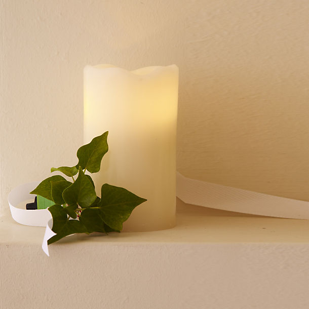Scented LED Candle image()