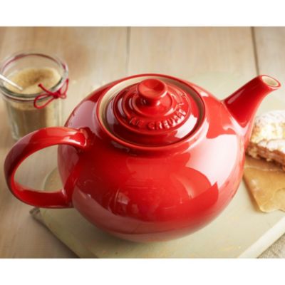 Le creuset classic tea 2024 kettle