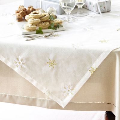 Snowflake Overcloth image()