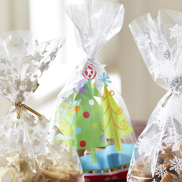 20 Christmas Tree Festive Treat Bags image(1)