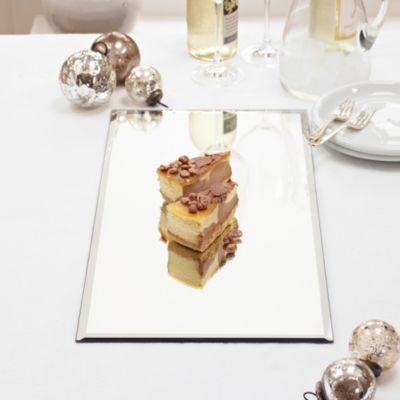 Mirrored Glass Table Centrepiece image(1)