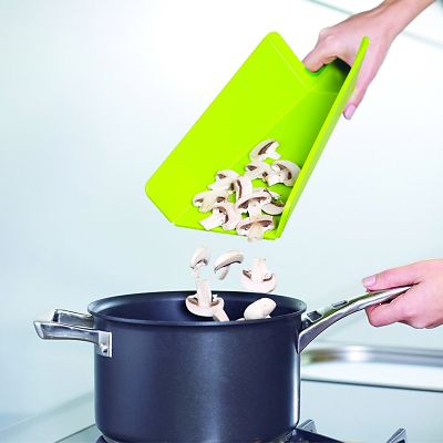 Joseph Joseph Chop 2 Pot Plus Folding Chopping Board - (Image 3)