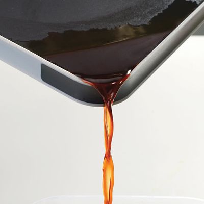 Joseph Joseph Cut and Carve Plus Multi-Function Chopping Board Black image(7)