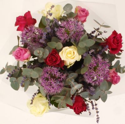 Hearts and Flowers Gift Set with Free Express Delivery image(2)