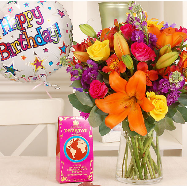 Happy Birthday Gift Set With Free Express Delivery image(1)