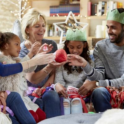 Unroll Rudolph Party Game image(2)