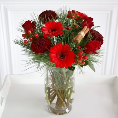 Very Berry Bouquet with Free Express Delivery image(1)