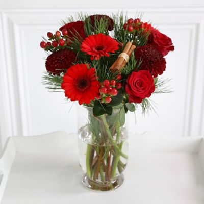 Very Berry Bouquet with Free Express Delivery image(2)