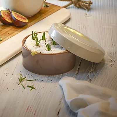 Naturals Artisan Lidded Cheese Baker image(4)