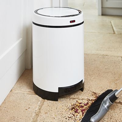 Touchless Vac-Can Motion Sensor Vacuum Kitchen Bin - (Image 2)