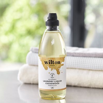 Wilton London Laundry Liquid 1L - Botanical Cedarwood image(2)