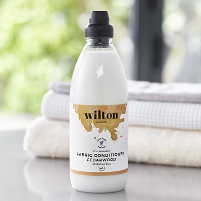 Wilton London Fabric Conditioner 1L - Botanical Cedarwood  image(2)