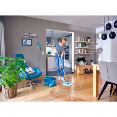 Leifheit Clean Twist Disc Mop with Wheeled Bucket image(3)