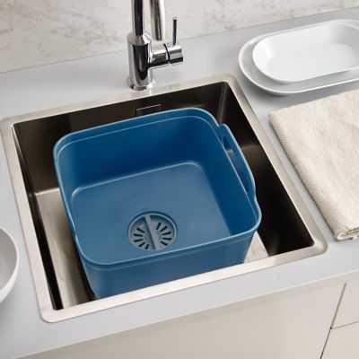 Joseph Joseph Wash and Drain Washing Up Bowl with Plug – Sky Blue Edition - (Image 2)