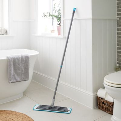 Lakeland Microfibre Mop image(3)