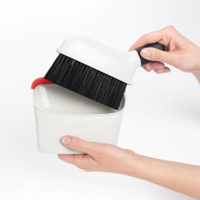 Oxo Compact Dustpan and Brush image(4)