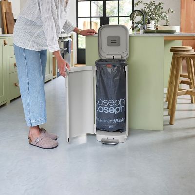 Joseph Joseph Porta Easy-empty Grey Pedal Bin 40L image(4)