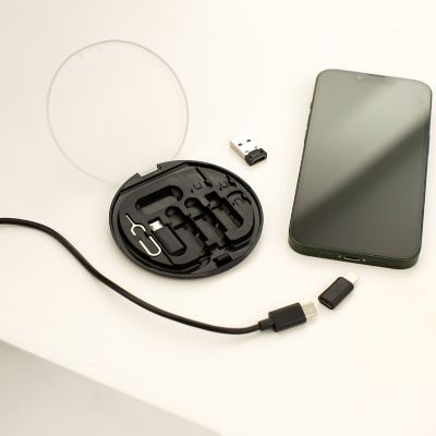 Kikkerland Multi Charger Travel Buddy image(7)