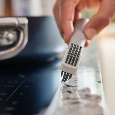 Joseph Joseph Spot Cleaning Multi Tool image(2)