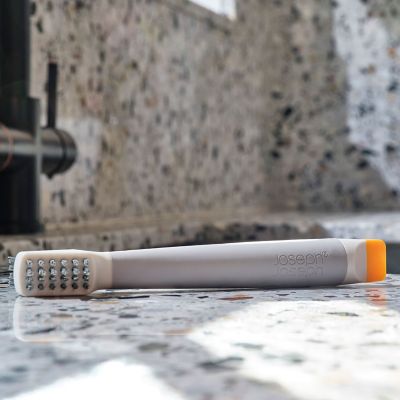 Joseph Joseph Spot Cleaning Multi Tool image(7)