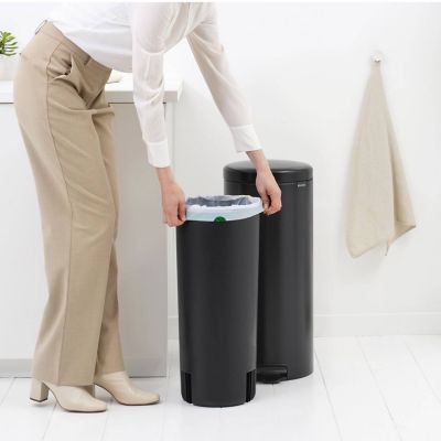 Brabantia NewIcon Pedal Bin 30L image(5)