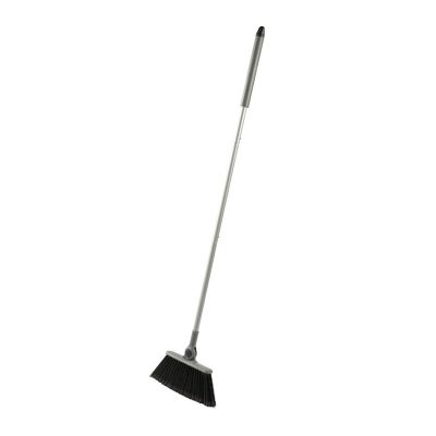 Lakeland Angled Broom