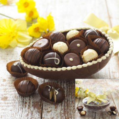Milk Chocolate Half Egg & Chocolates image(1)