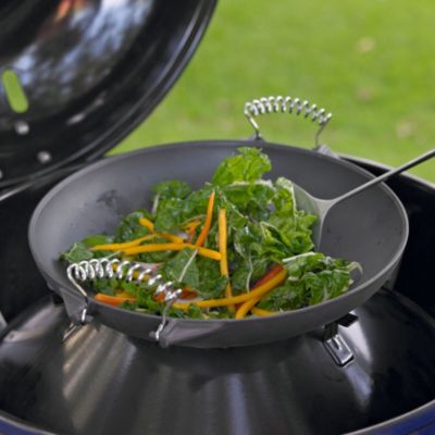 Cast Iron Wok image(1)