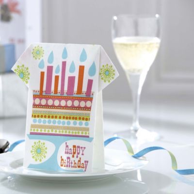 16 Celebration Birthday Cake Napkins image()