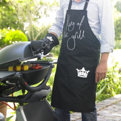 King Of The Grill Apron & Glove Set image(1)