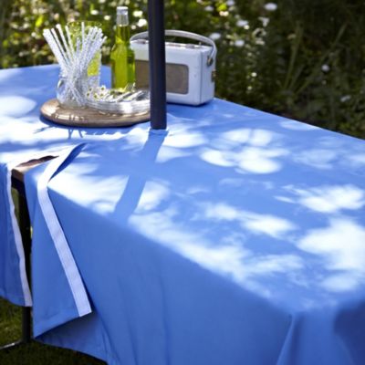 Oblong Tablecloth with Opening Sky Blue image()